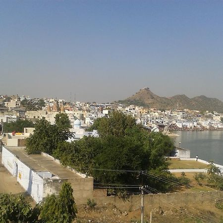 Pushkar Lake Palace Bagian luar foto