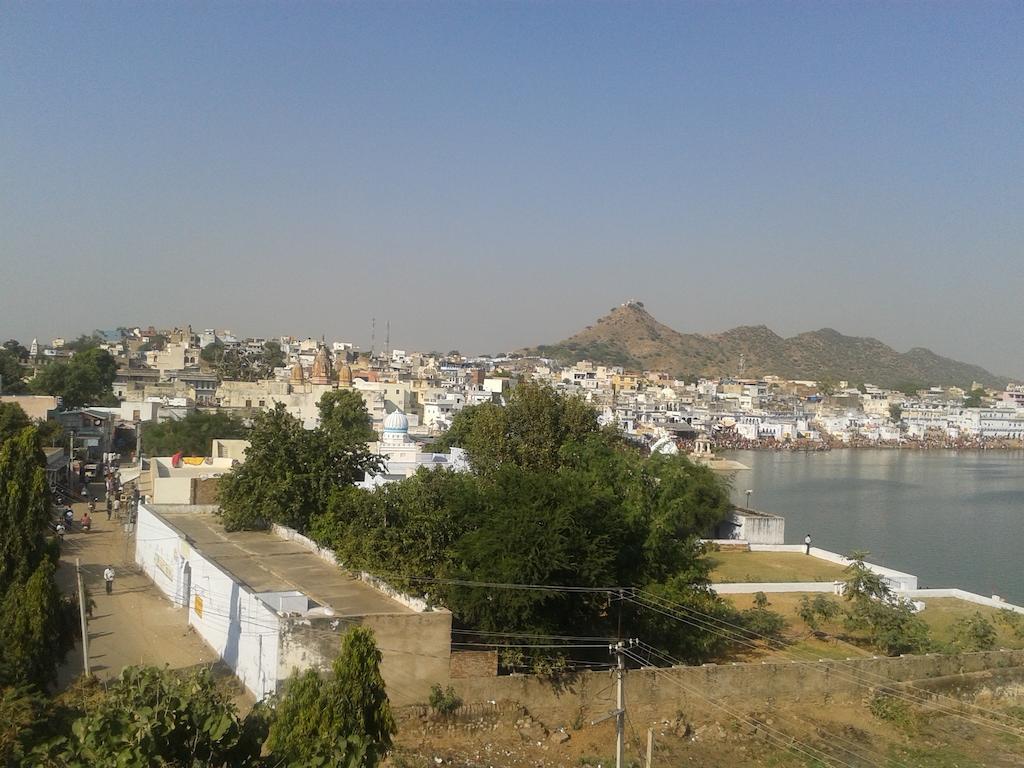 Pushkar Lake Palace Bagian luar foto