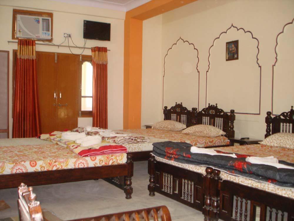 Pushkar Lake Palace Bagian luar foto