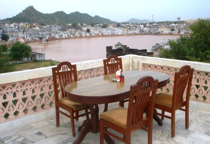 Pushkar Lake Palace Bagian luar foto